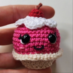 Berry the Mini Cupcake