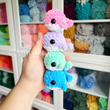 Squishy Baby Whale (no-sew) amigurumi pattern