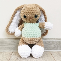 Fluffy bunny amigurumi pattern by unknown
